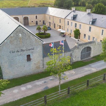 Le Clos Du Bas Courtil Guesthouse B&B Omaha Beach Osmanville Dış mekan fotoğraf