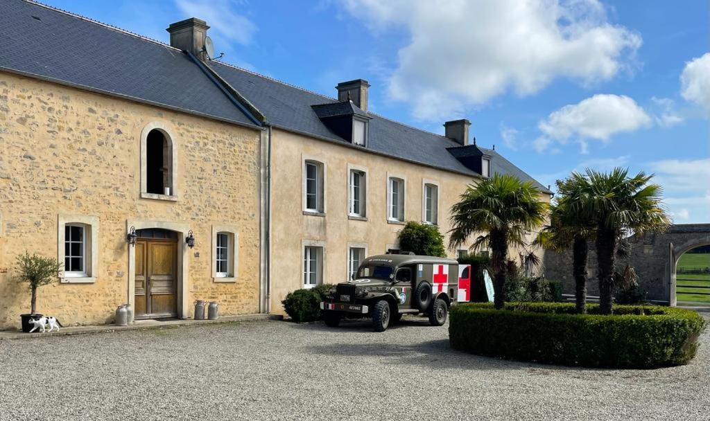Le Clos Du Bas Courtil Guesthouse B&B Omaha Beach Osmanville Dış mekan fotoğraf