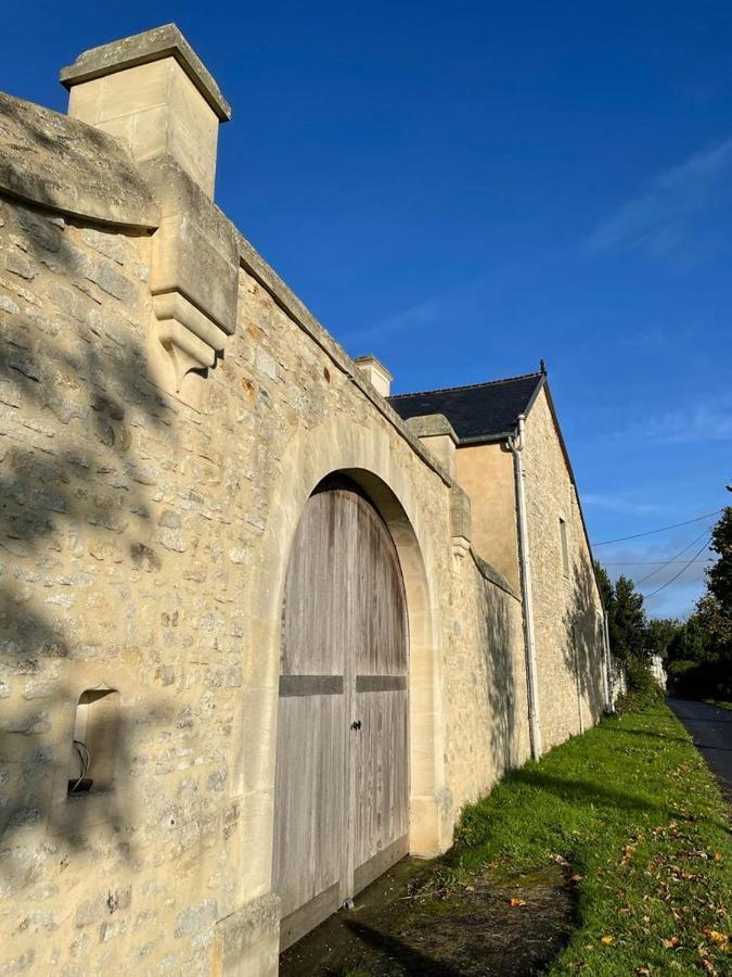 Le Clos Du Bas Courtil Guesthouse B&B Omaha Beach Osmanville Dış mekan fotoğraf