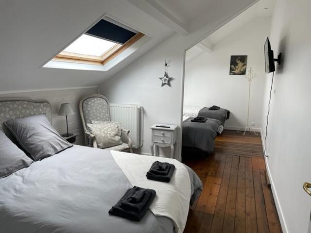 Le Clos Du Bas Courtil Guesthouse B&B Omaha Beach Osmanville Dış mekan fotoğraf