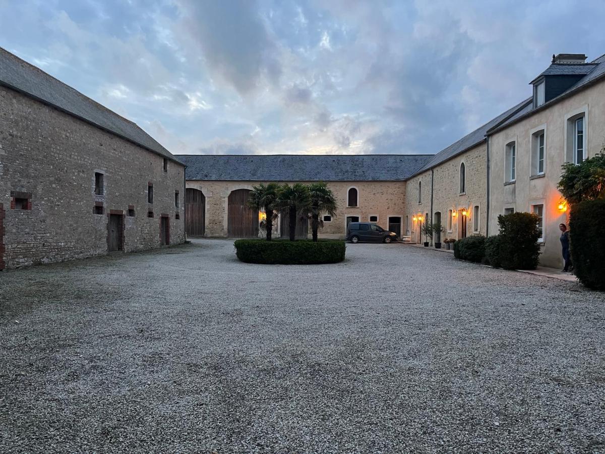 Le Clos Du Bas Courtil Guesthouse B&B Omaha Beach Osmanville Dış mekan fotoğraf